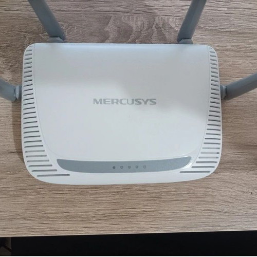 Mercusys MW325R wireless router like new, 300 Mbps