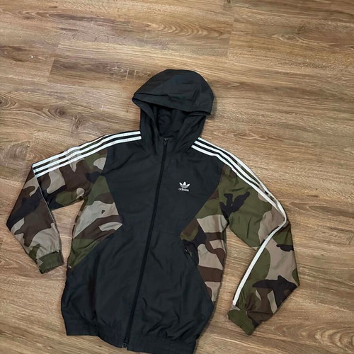 Adidas Originals Camo Windbreaker Jacket size S like new