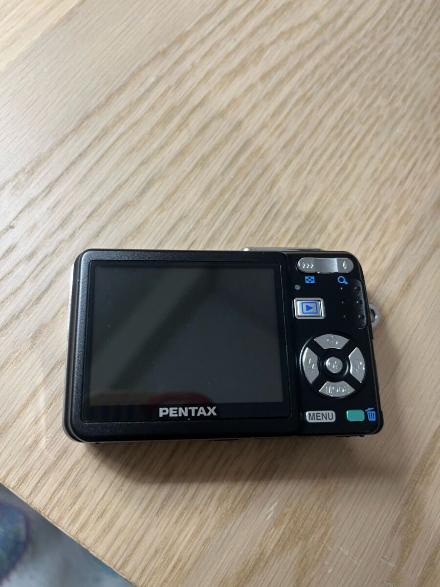 Pentax Optio A40 camera like new,… - € 40,00 - Vendora.cy