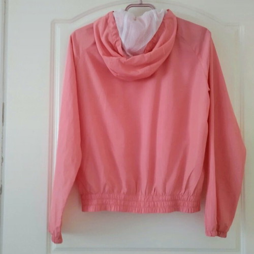 Shana jacket size 8, nylon windbreaker like new