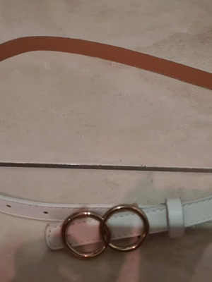 White belt like new, size 95