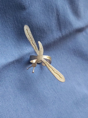 Silver dragonfly ring like new with gold detail