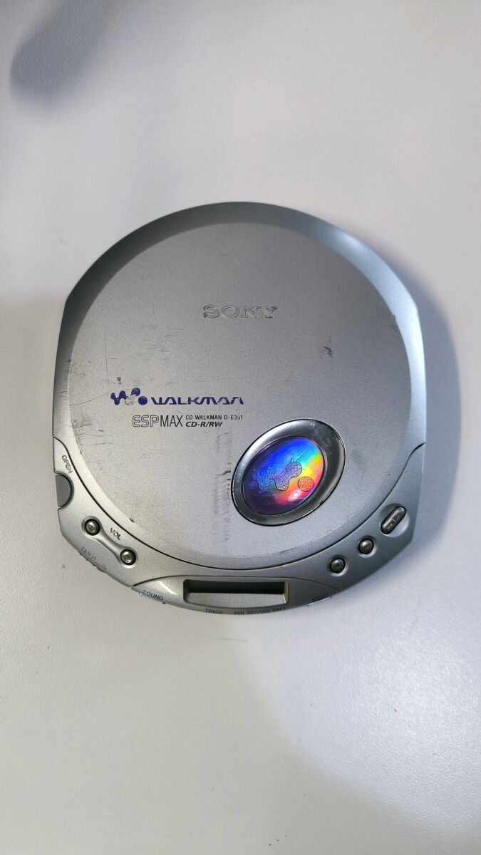 Sony Walkman D-E351 portable CD player… - € 10,00 - Vendora.cy