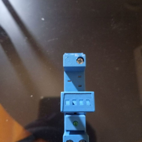 Finder 95.83.3 relay base like new, set of 6 pieces