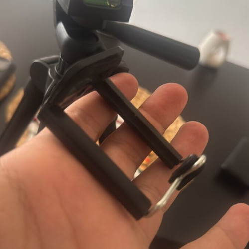 Camera tripod like new, max height 80 cm with phone holder