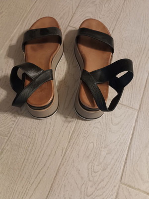 Tsakiris Mallas platform sandals, size 38, black