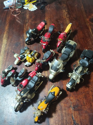 Model motorcycles used, good condition