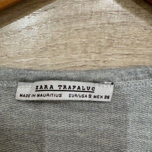 Zara women's sweatshirt with waist belt, like new, gray