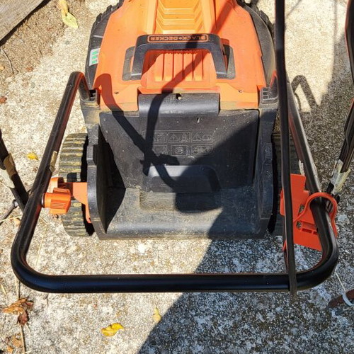 Black & Decker BEMW481BH electric lawn mower 1800W 42 cm blade