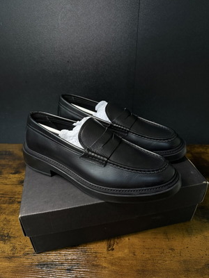 Massimo Dutti loafers, men's, size 44, black