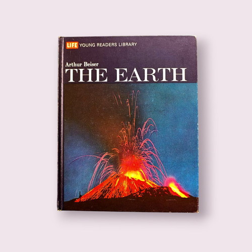 The Earth by Arthur Beiser like new English book