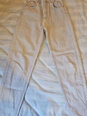 Pull&Bear ψηλόμεσο τζιν παντελόνι σε γκρι, μέγεθος XS