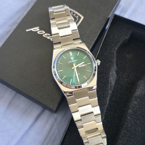 Men's wristwatch, silver
