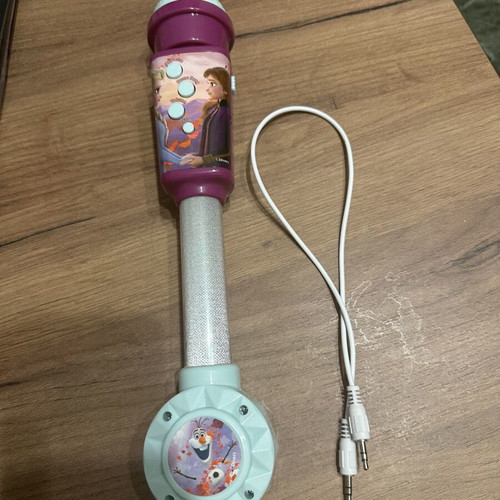 Frozen microphone used, with light