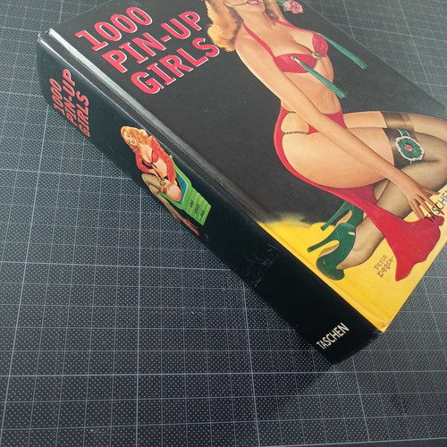 1000 Pin-Up Girls Taschen art book used
