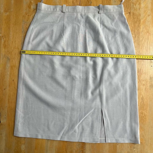 Skirt light gray slim size M like new
