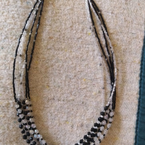 Statement beaded necklace new, black and white