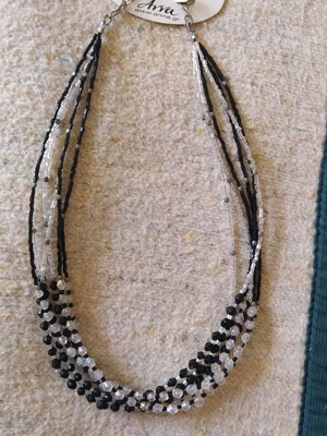 Statement beaded necklace new, black and white