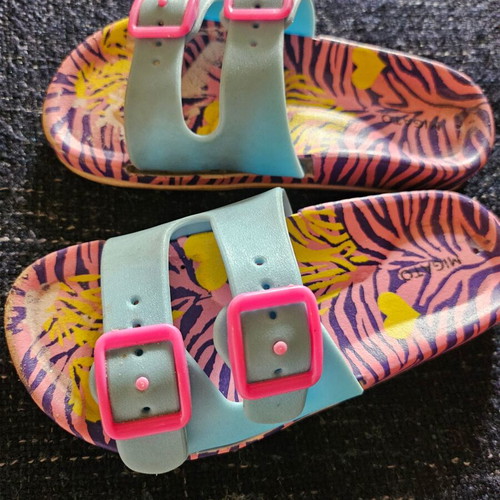 Migato children's sandals used size 30