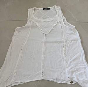 άσπρο t-shirt