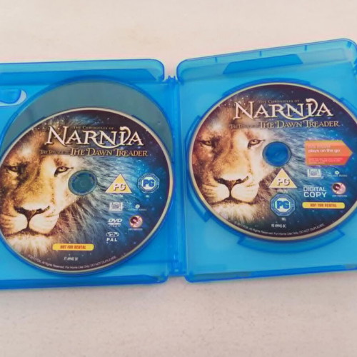 The Chronicles of Narnia The Voyage of the Dawn Treader Blu-Ray used