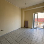 Διαμέρισμα 54 τ.μ. στον 3ο όροφο στο Χατζηκυριάκειο Πειραιά, με βεράντα και ανελκυστήρα
