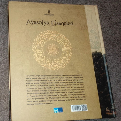 Ayasofya Efsaneleri book like new, Turkish language