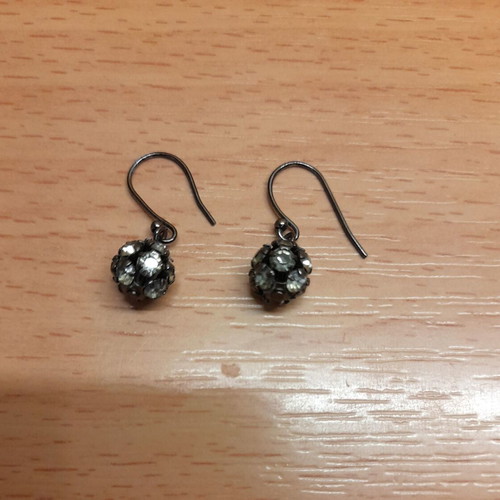 Earrings used with small stones hanging, pair