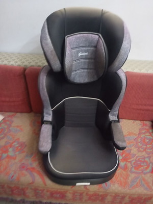 Child car seat 15-36 kg