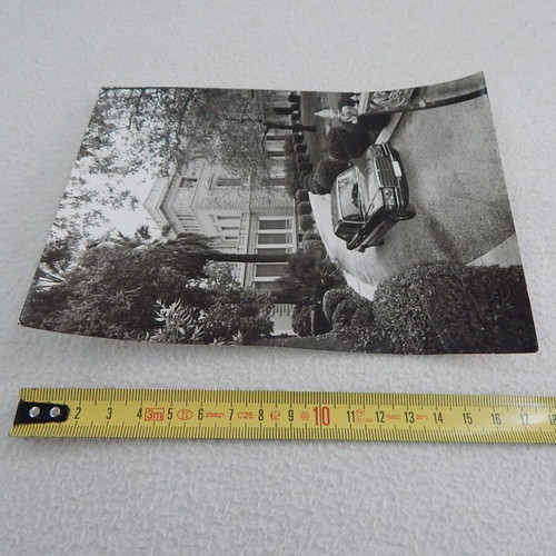 Photograph of Andreas Papandreou's Car Leaving the Presidency, used