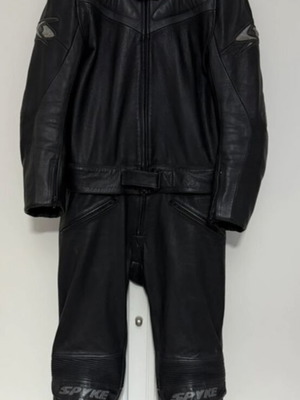 Spyke split motorcycle suit used, leather with protections size 50-L