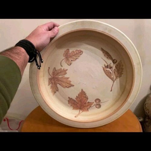 Decorative ceramic platter with leaves like new, vintage style