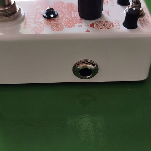Amuzik Octpus Polyphonic Octaver new in box
