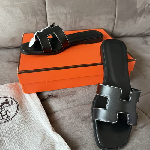 Γυναικεία παντόφλες Hermes μέγεθος 39 καινούργιες