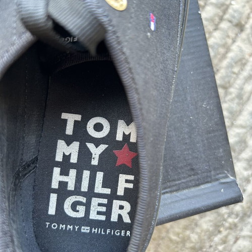 Tommy Hilfiger sneakers size 40 used, black
