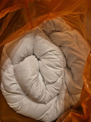 Mattress pads like new, set of 2 for 1.5 bed