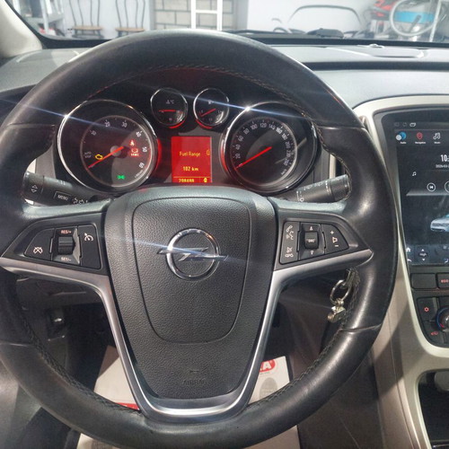 Opel Astra 2011 1.3 CDTI Ecoflex sedan used, full extra, 120hp