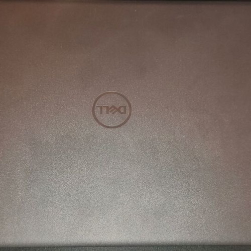 Dell Inspiron 3520 laptop like new, 15.6'' Full HD, Intel Core i5, 16GB RAM, 1TB SSD