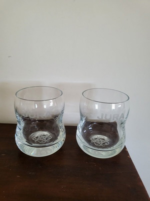 Whiskey glasses Jura low set of 2 new