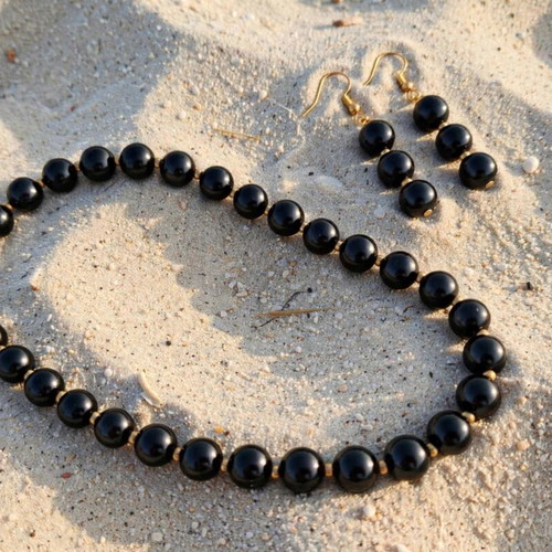 Black  necklace and earrings set