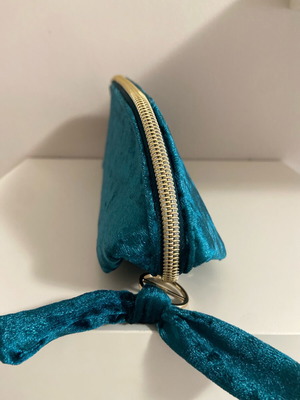 Helena Rubinstein toiletry bag new, velvet turquoise with gold details