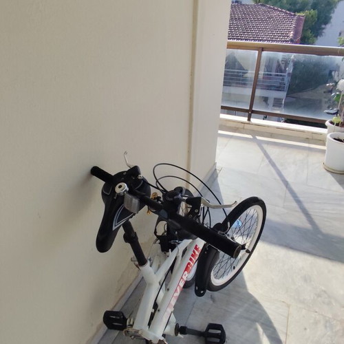 Folding bike used, 20 inch wheels, 6 speeds, V-Brake