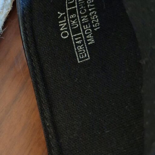 Espadrilles Only size 41 black with quilted design new