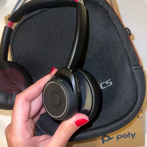 Poly Voyager Focus UC like new