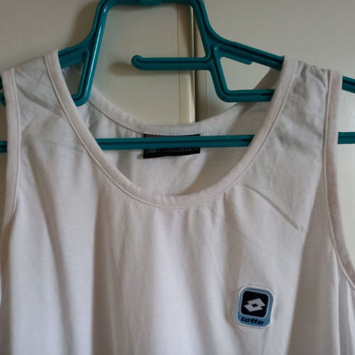 Lotto sleeveless white shirt new with blue stripes