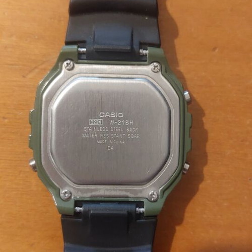 Casio watch W-218H-3AaV used, 5 bar water resistant, sporty design