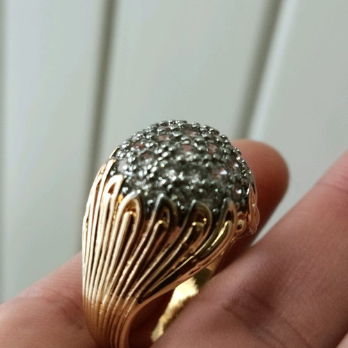 Women's stainless steel dome ring royal style with zircon stones size 18.5 new