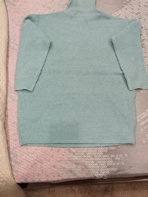 Blouse dress like new, turquoise color, one size