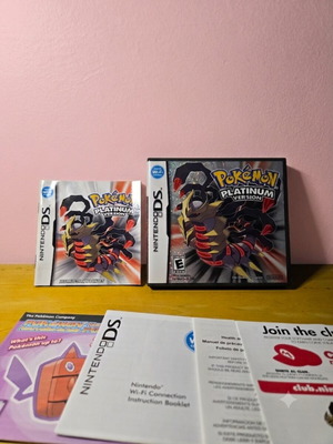 Pokémon Platinum Version Nintendo DS game, USA edition, complete in box