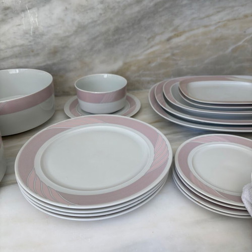 Ionia Ellas porcelain serving set 22 pieces like new
